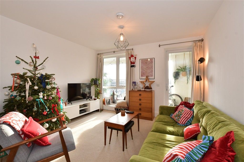 Property photo 3 of 14 Lounge/Kitchen/ Dining Room