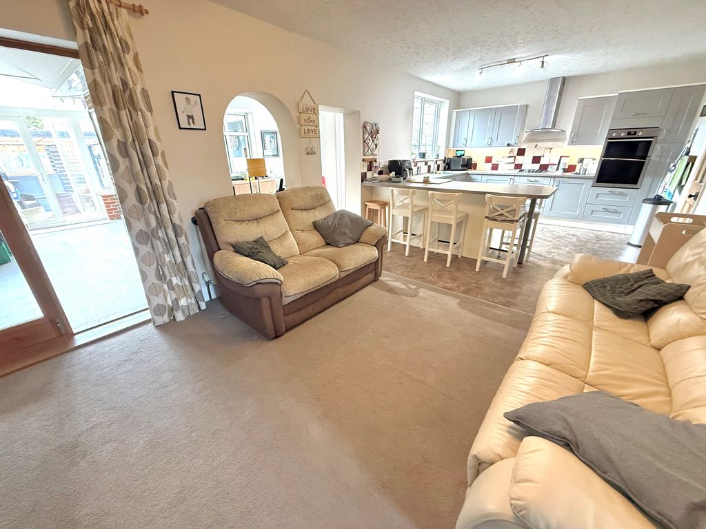 Property photo 3 of 22 Belvedere Sitting Room 1