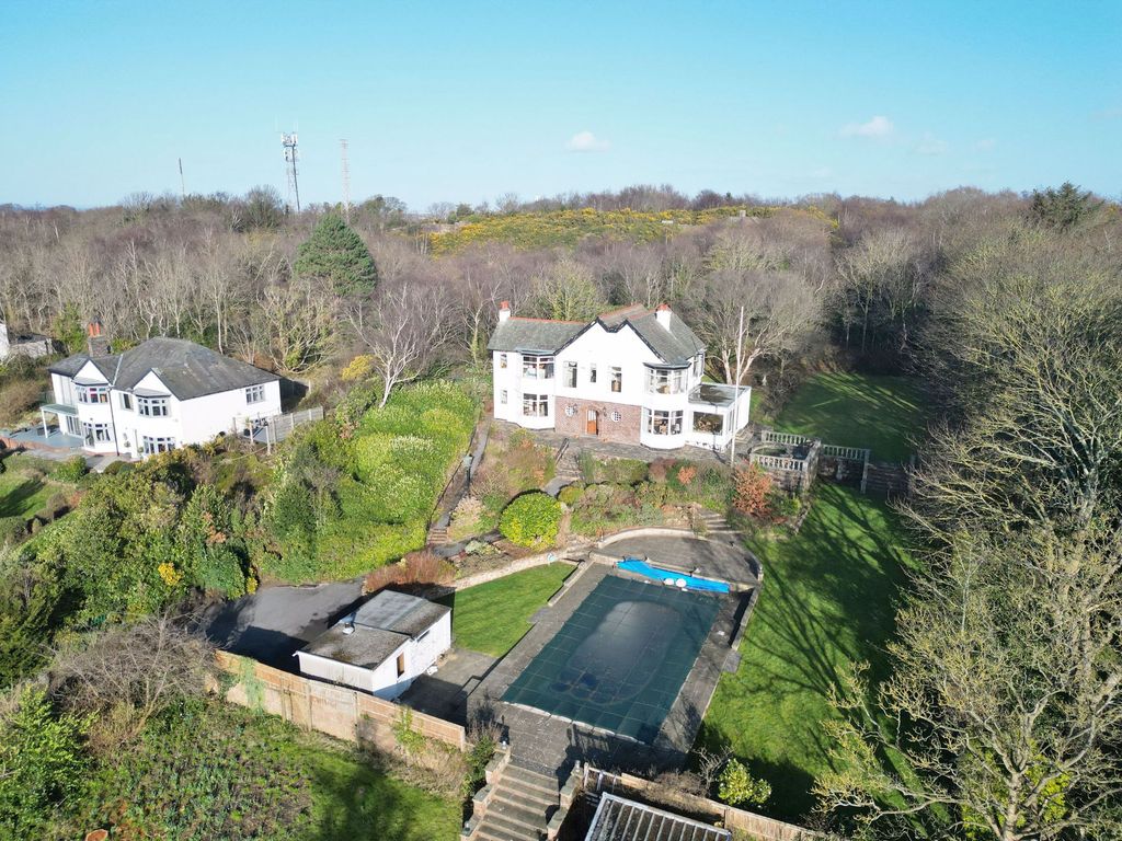 Property photo 1 of 39 Photo 2