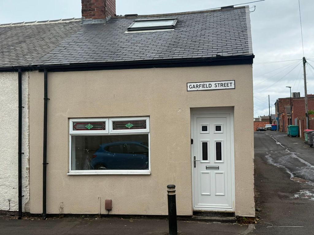 Property photo 1 of 8