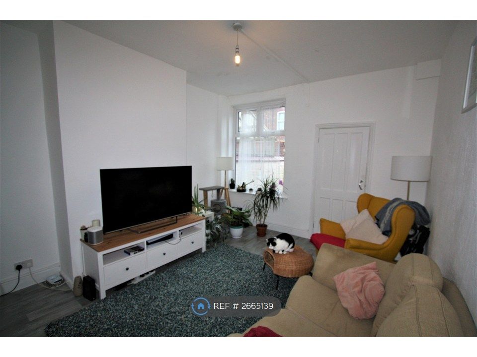 Property photo 3 of 6 Rear Lounge/Dining