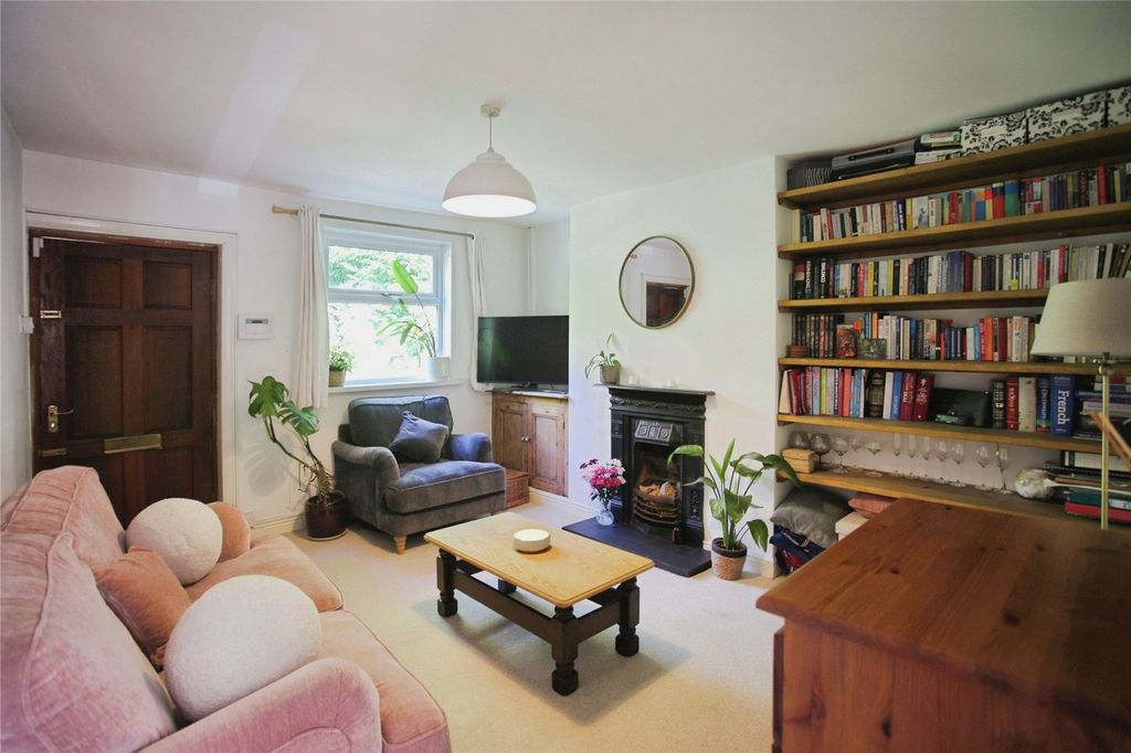 Property photo 2 of 17 Picture No. 07
