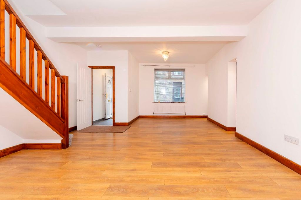 Additional image 9 of 3 bed terraced house to rentRailway Street, Trelewis, Treharris CF46