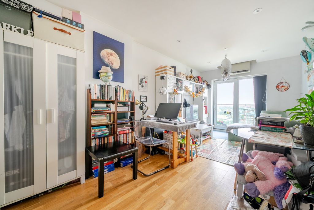 Property photo 3 of 12 Picture No. 06