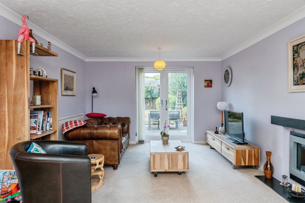 Property photo 2 of 31