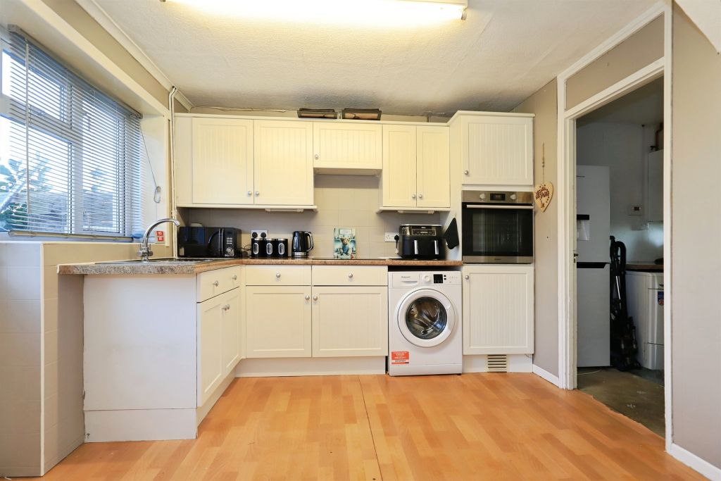 Property photo 3 of 16