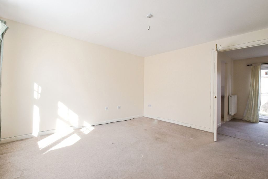 Property photo 3 of 18 Photo