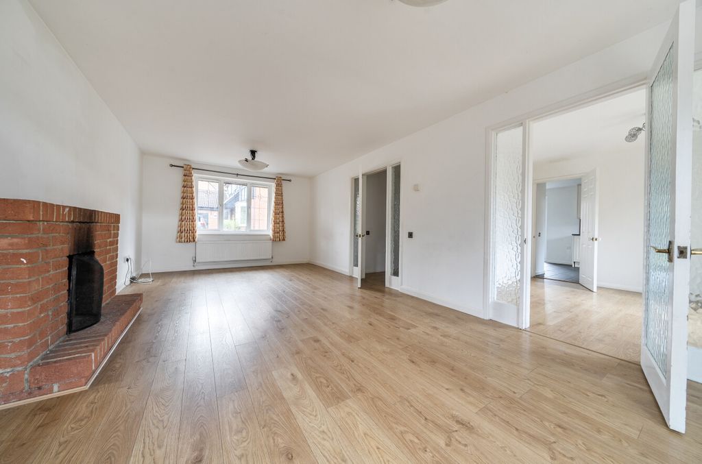 Property photo 2 of 19 1419665-10-69Cbed...