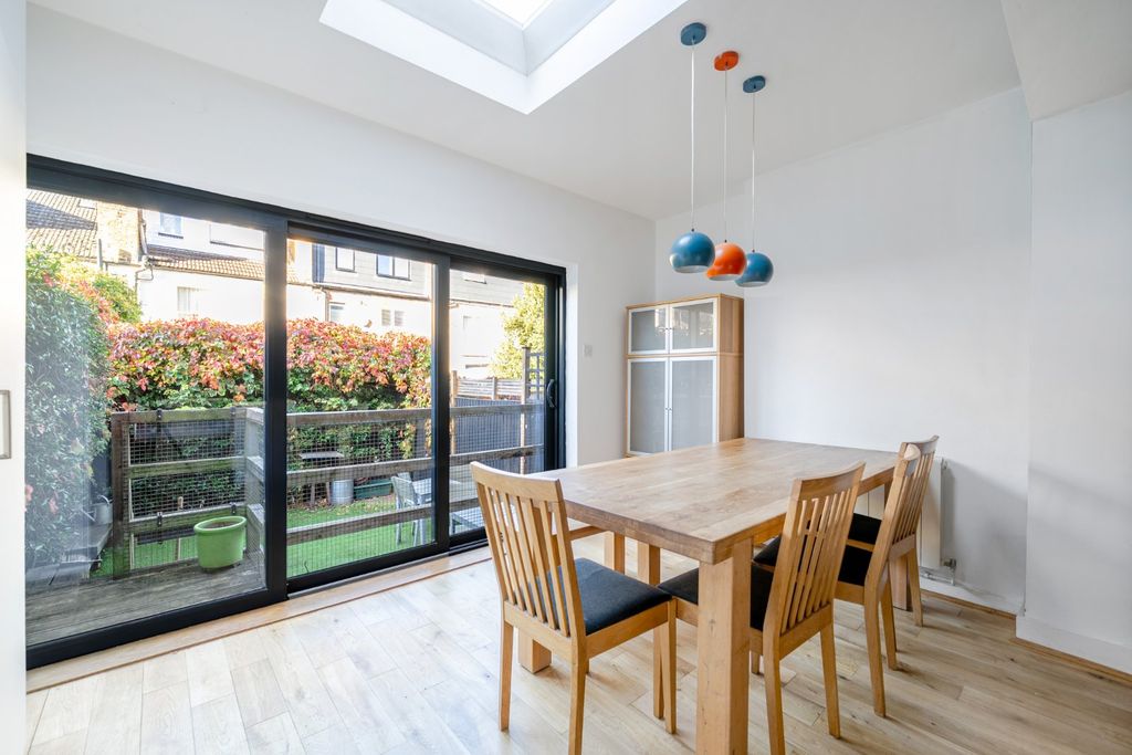 Property photo 3 of 13 Picture No. 04