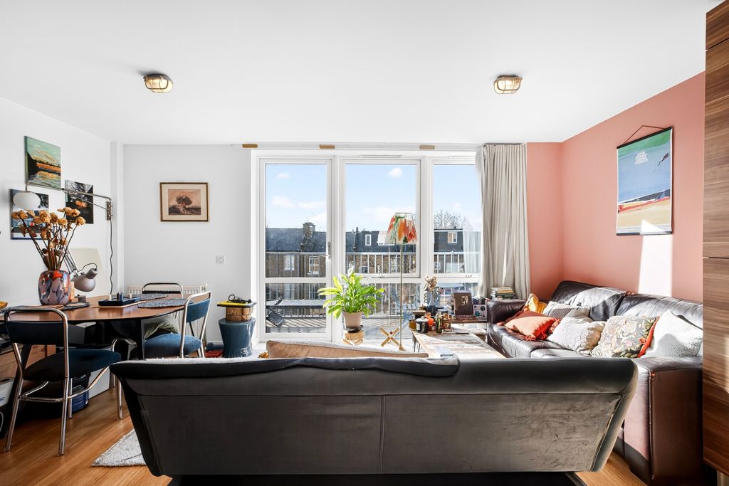 Property photo 3 of 17 Open Plan Living