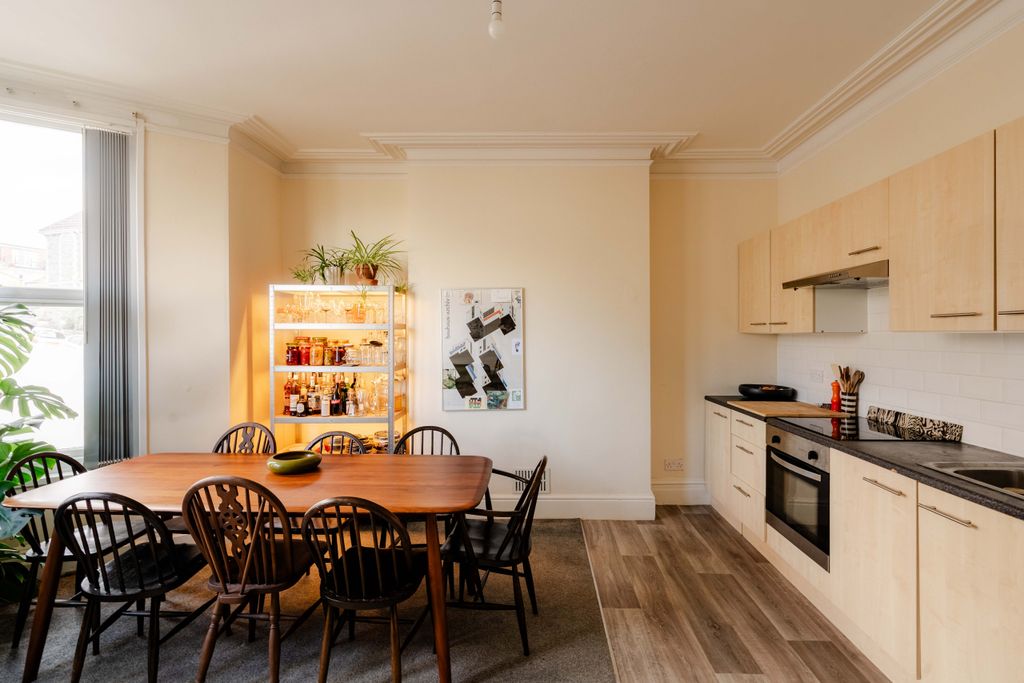 Property photo 2 of 15 5
