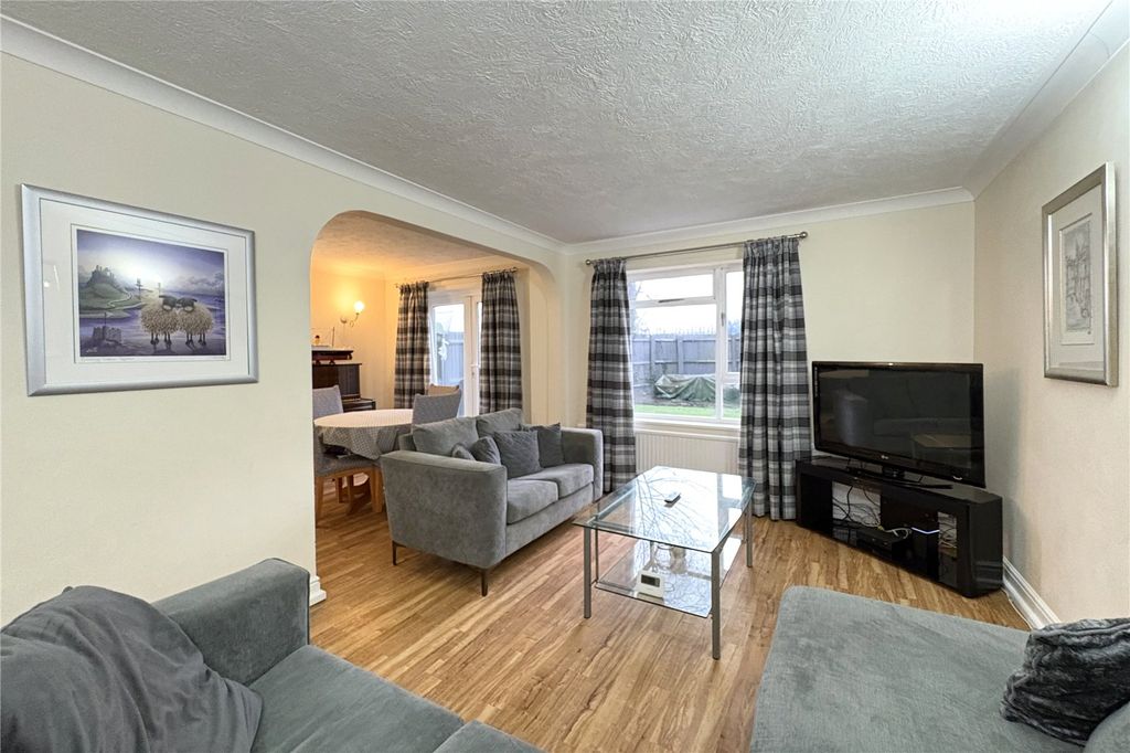 Property photo 2 of 17 Picture No. 14