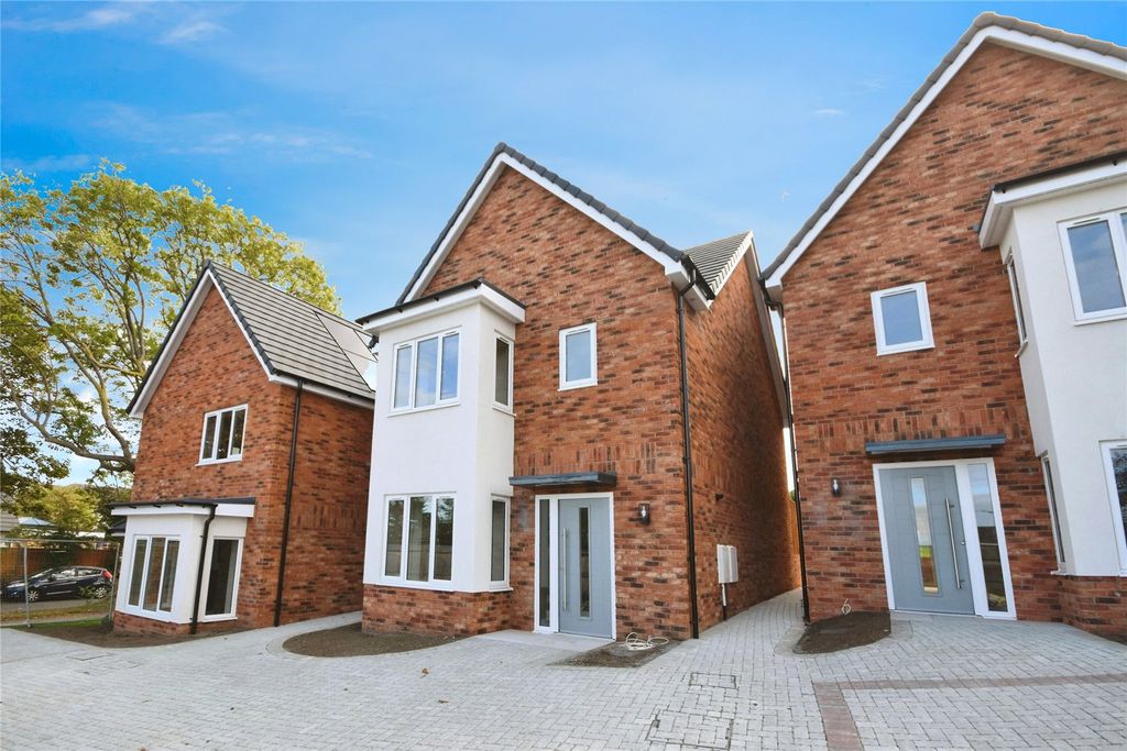 Property photo 2 of 17 Picture No. 19