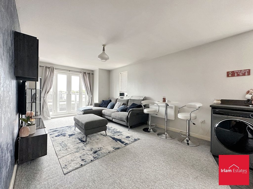 Property photo 2 of 8