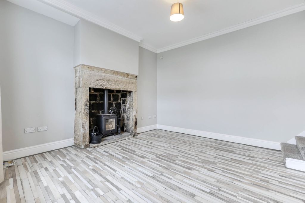 Property photo 3 of 13 Picture No. 11