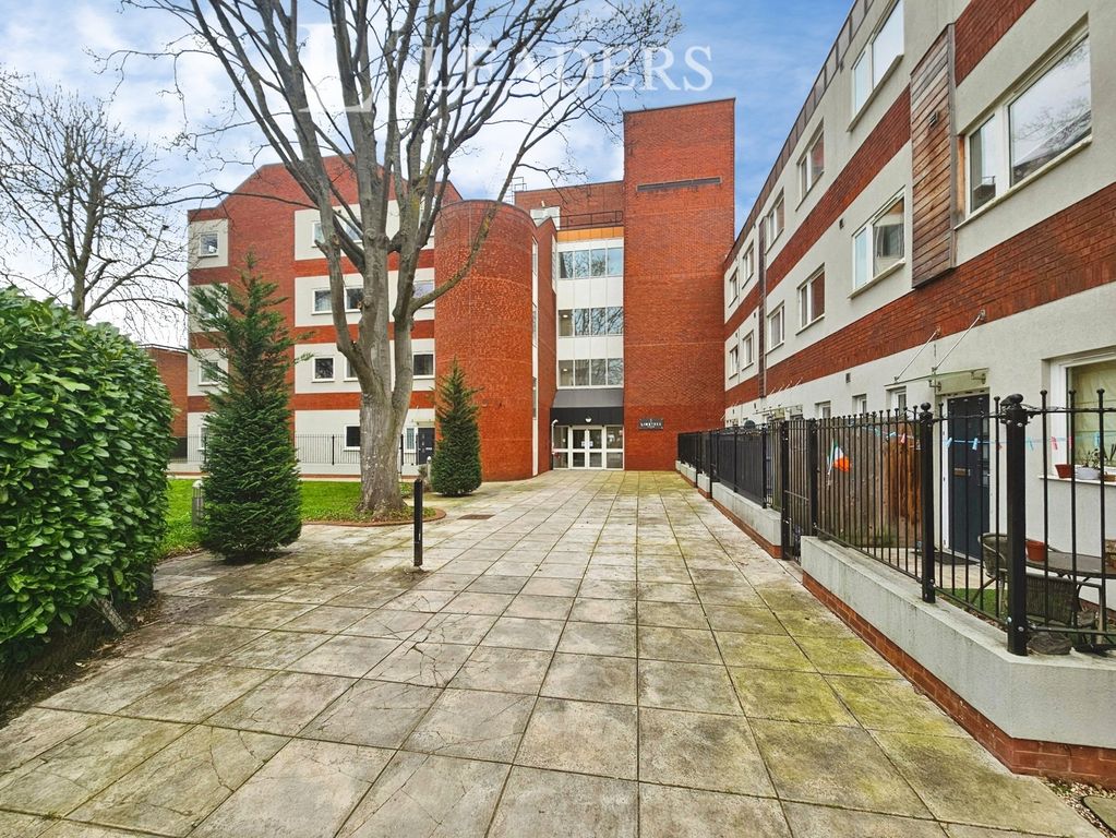 Property photo 1 of 6 Pbox-Img.Jpg
