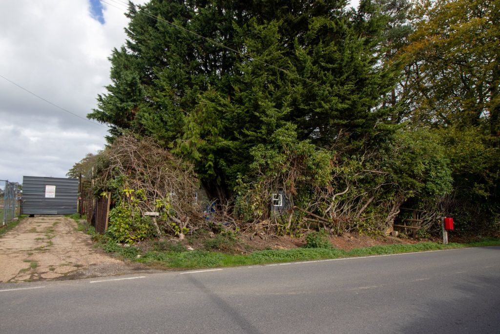 Property photo 3 of 11