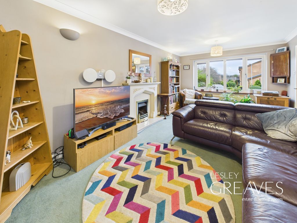 Property photo 3 of 24 Living Room