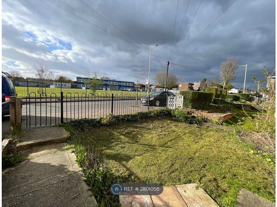 Property photo 2 of 13