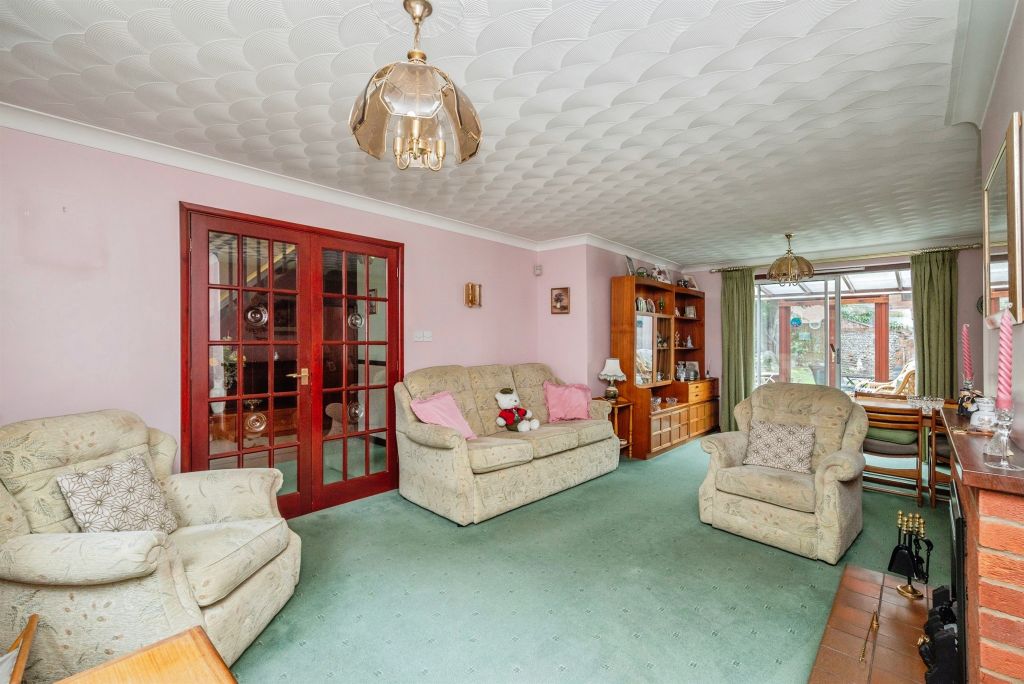 Property photo 3 of 18