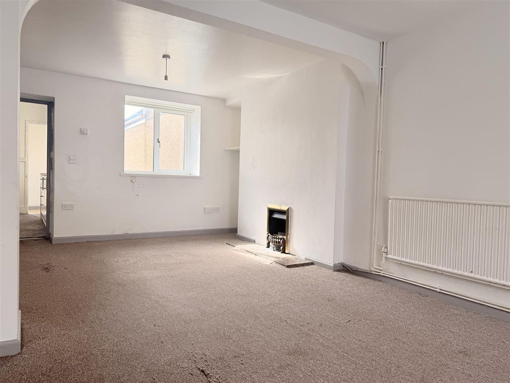 Property photo 2 of 17 Img_3874.Jpg