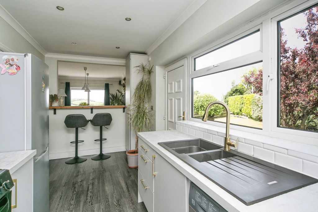Additional image 7 of 4 bed detached house for saleFfordd Triban, Colwyn Bay, Conwy LL28