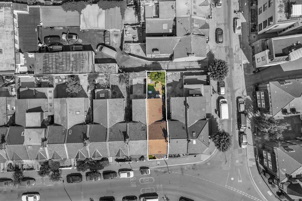 Property photo 2 of 13