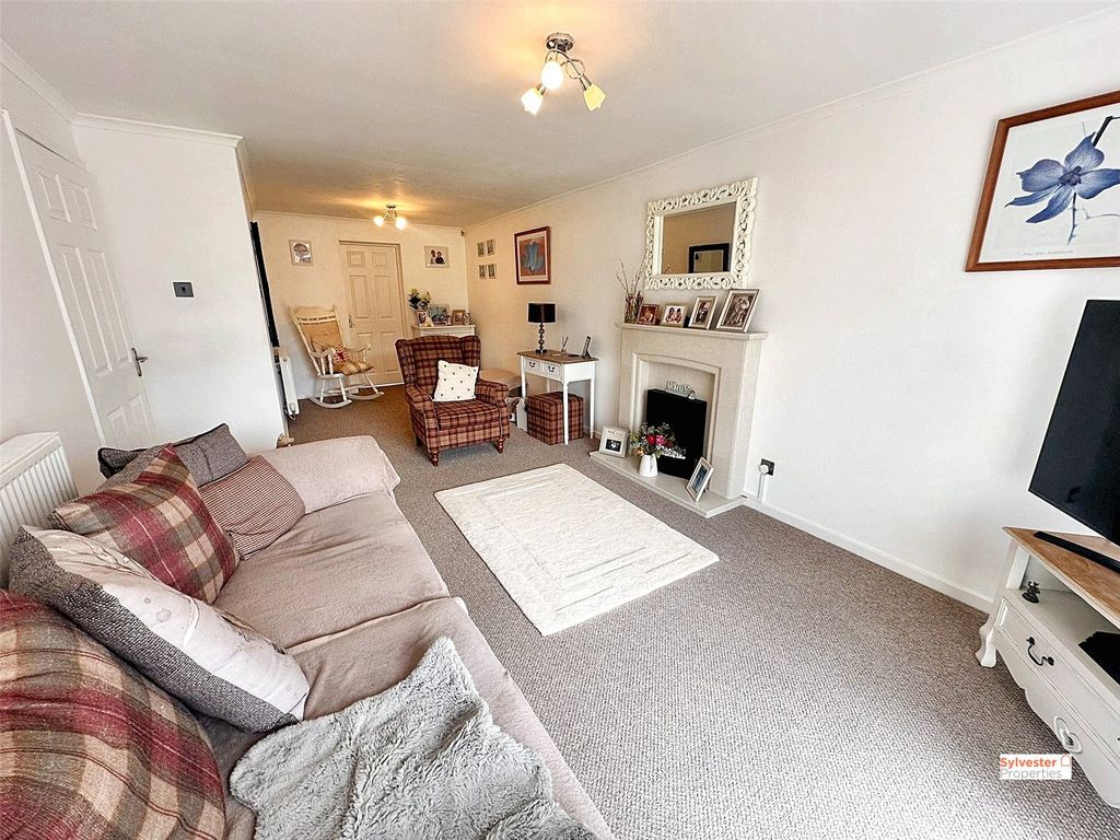 Property photo 3 of 26 Picture No. 17