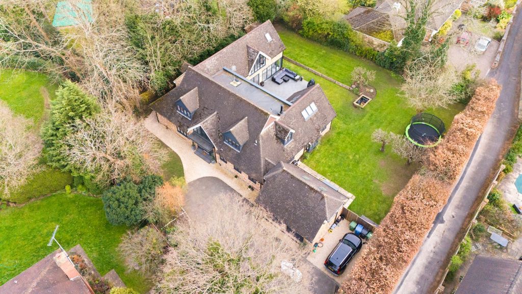 Property photo 1 of 28 Picture No. 42