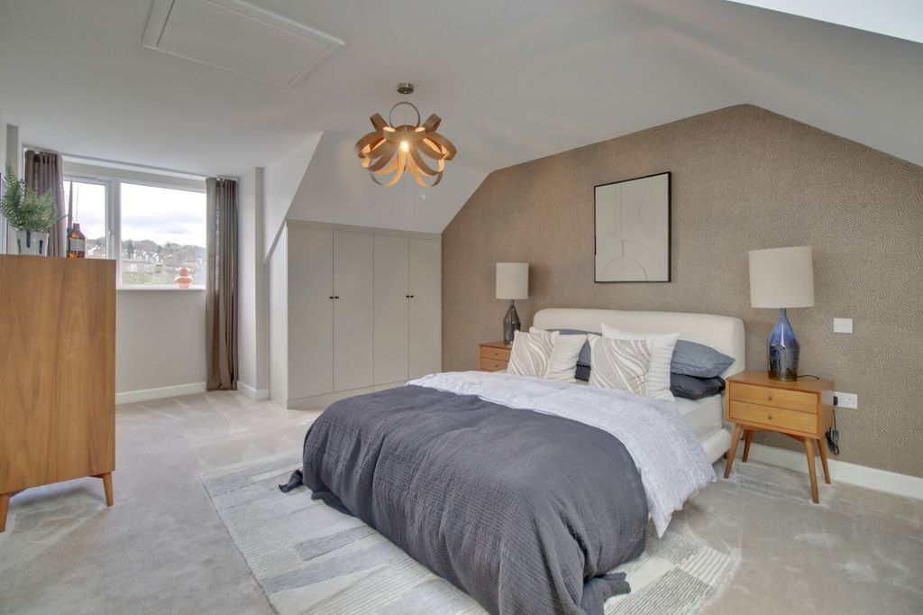 Additional image 24 of 4 bed detached house to rentPark Meadow Lane, Leeds, West Yorkshire LS12