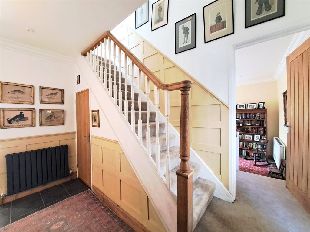 Property photo 2 of 47 Picture No. 45