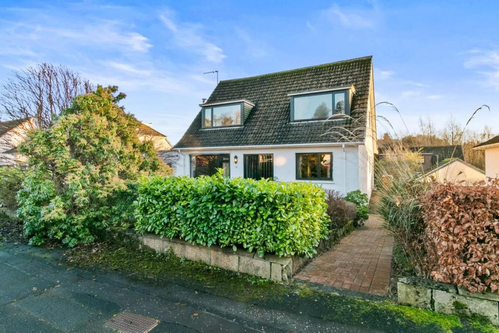 Property photo 1 of 28