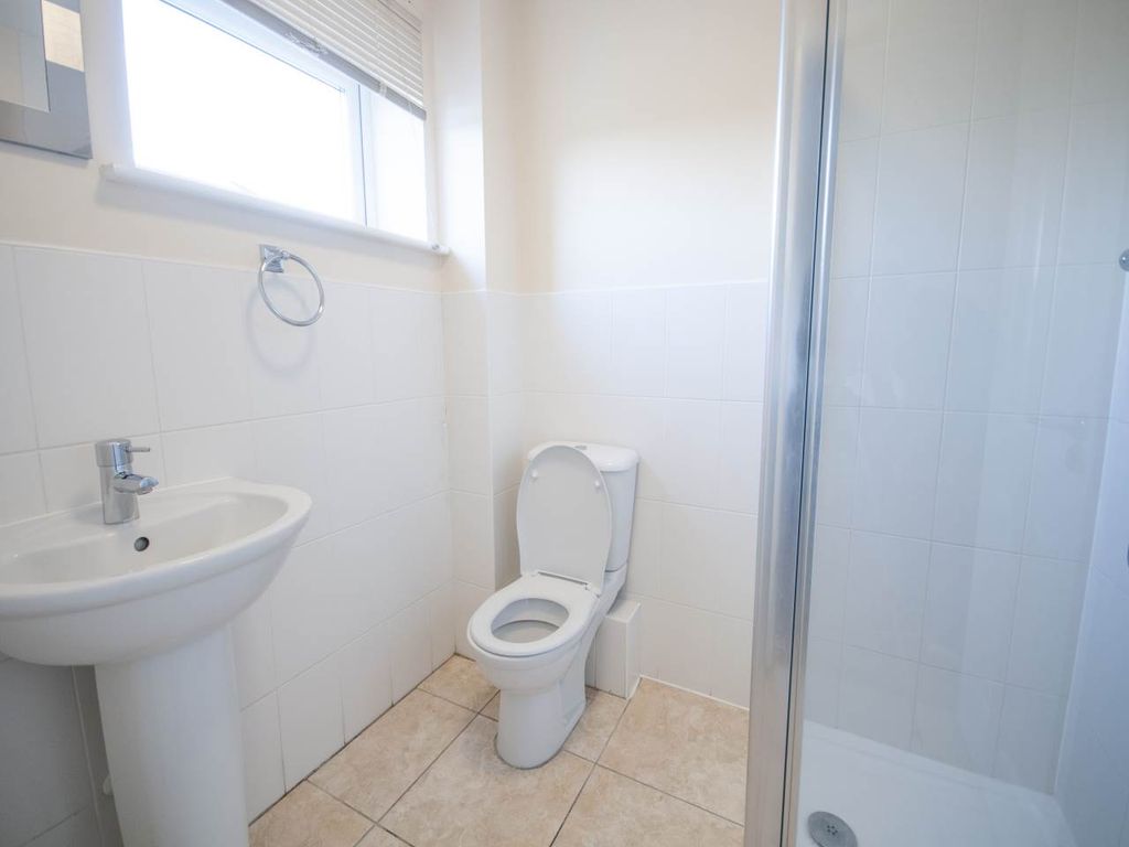 Property photo 3 of 9 En-Suite