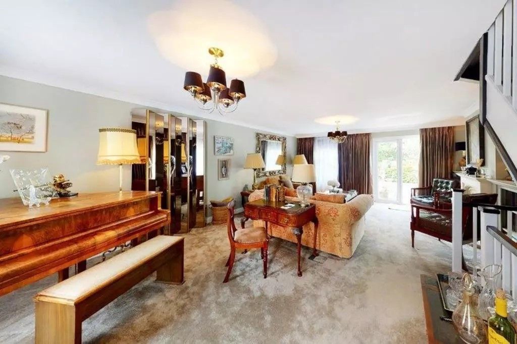 Property photo 3 of 14