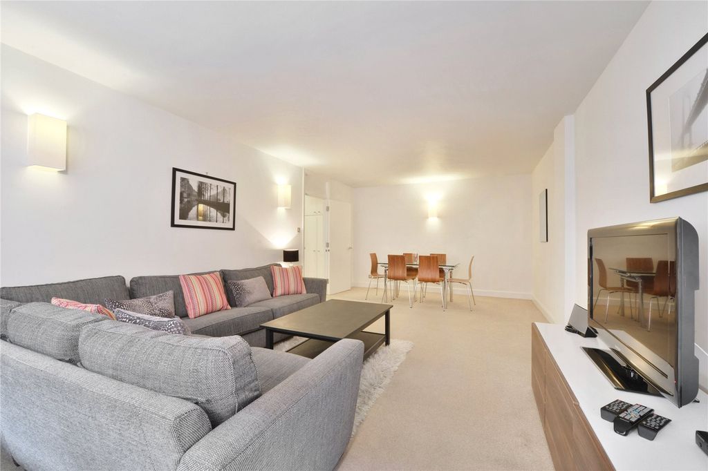 Property photo 2 of 15 Picture No. 08