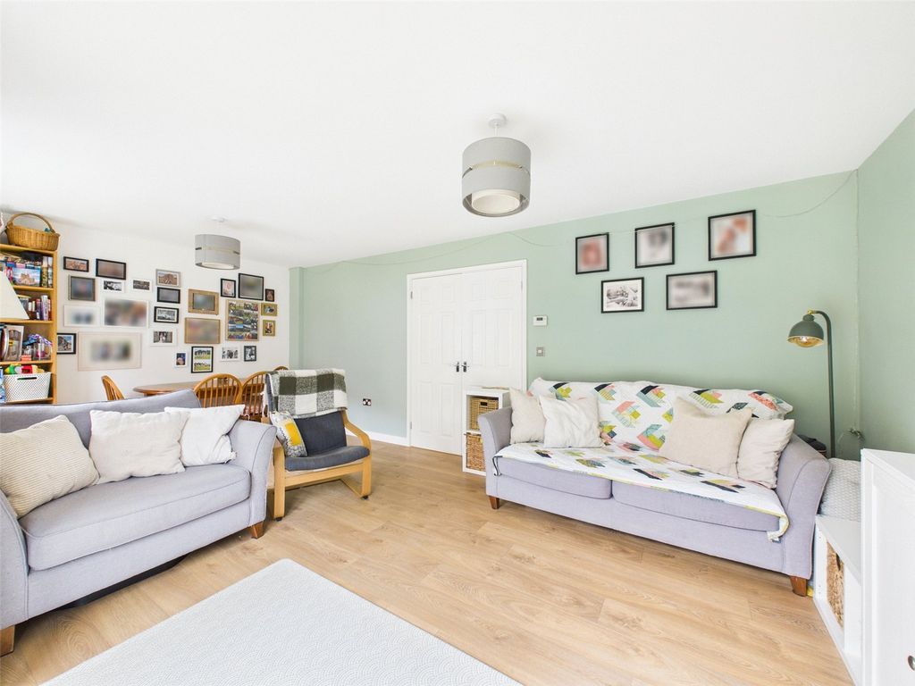 Property photo 2 of 19 Living/Dining Room