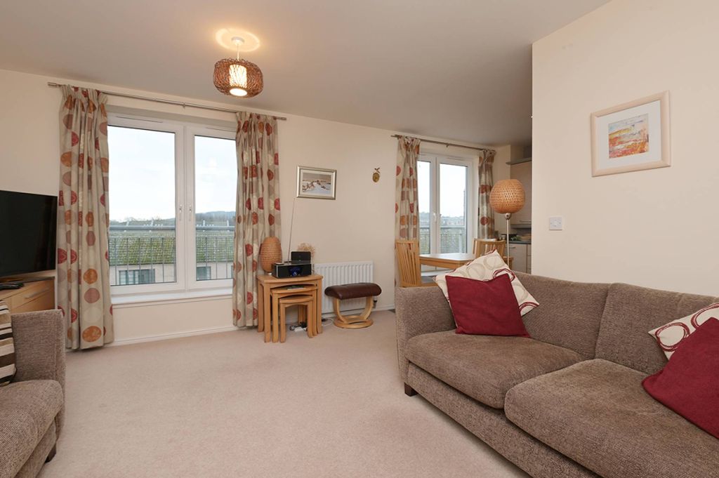 Property photo 3 of 25