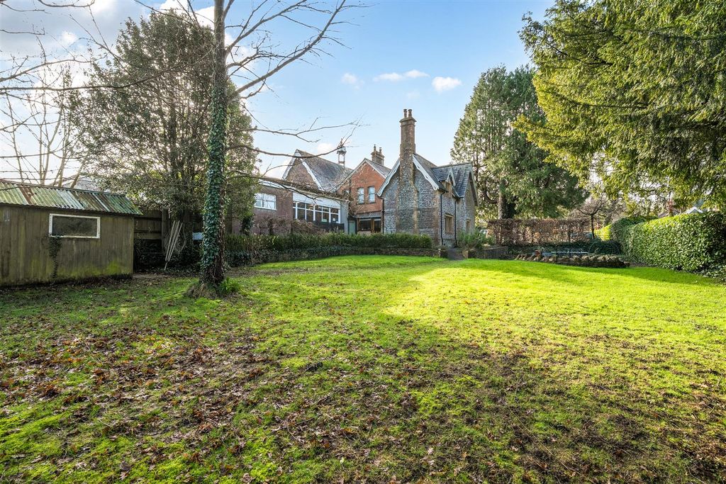 Property photo 1 of 25 Rear Garden