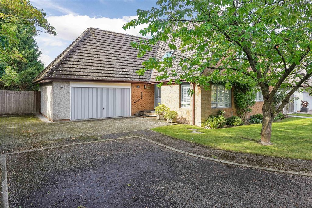 Property photo 2 of 37 Img (2).Jpg