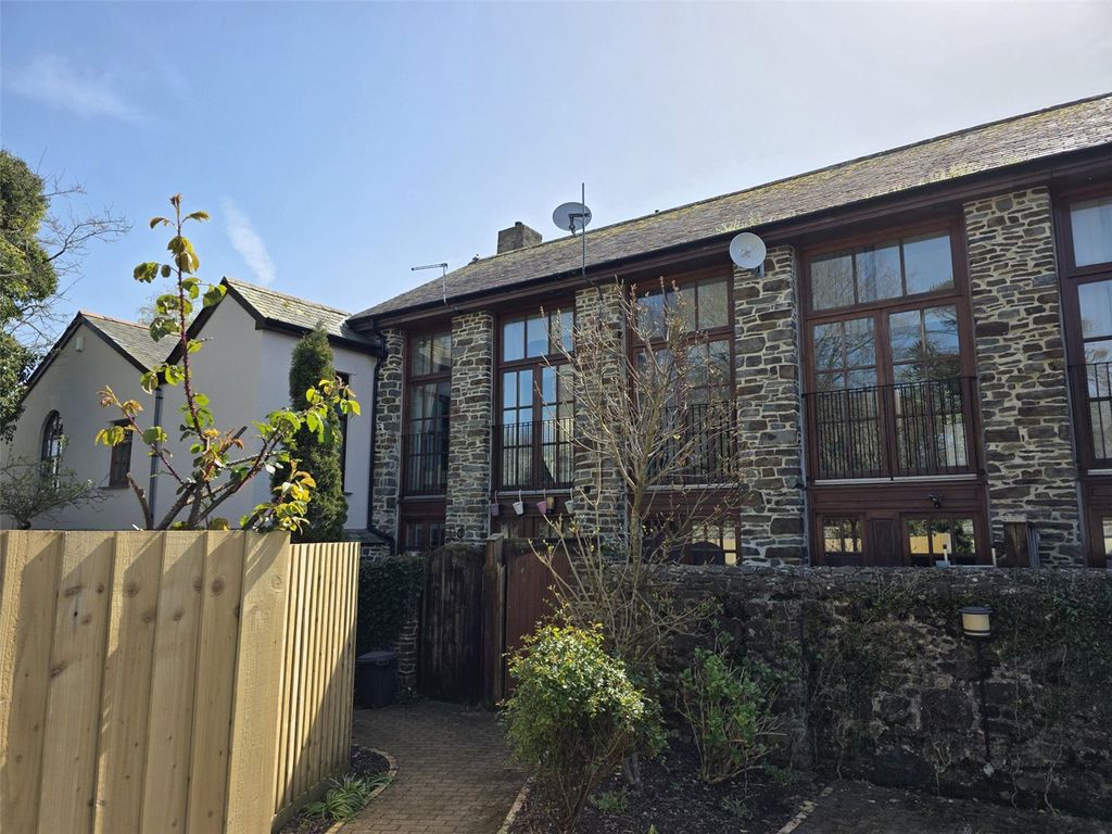 Property photo 1 of 27 Picture No. 32