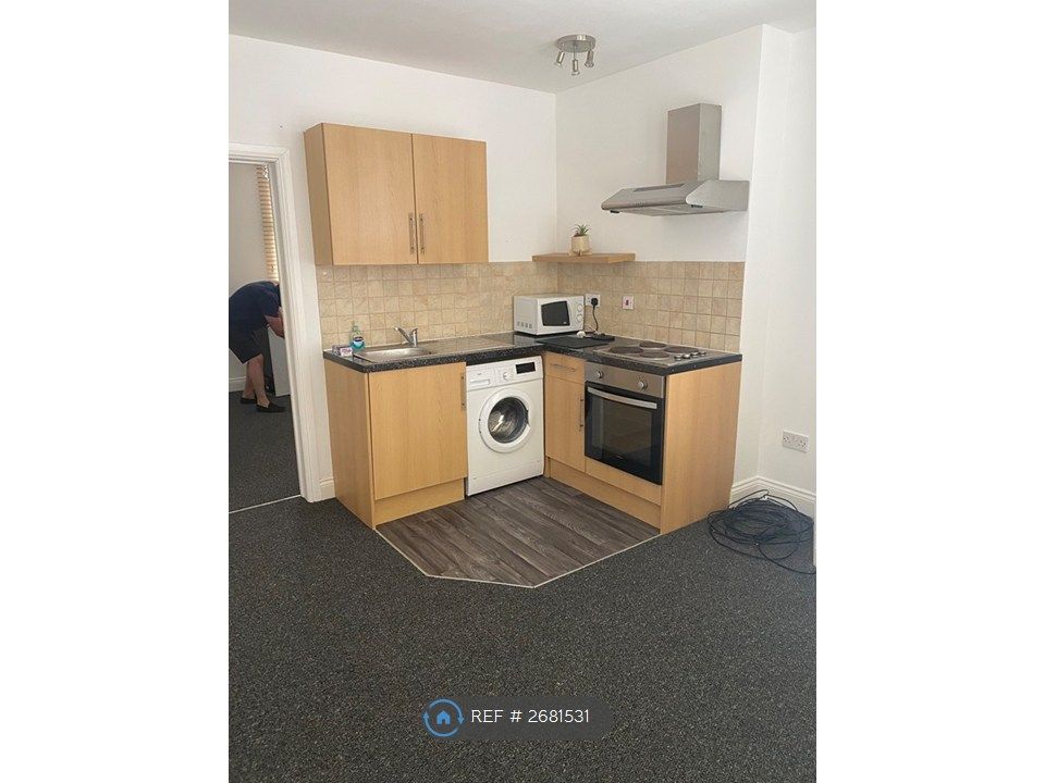 Property photo 3 of 6