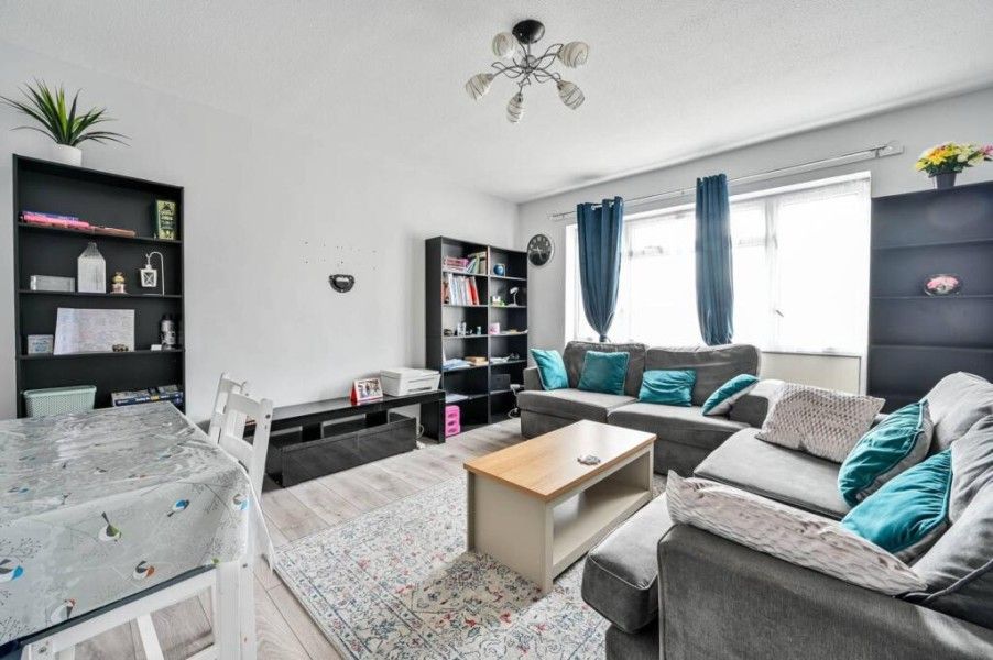 Property photo 1 of 6