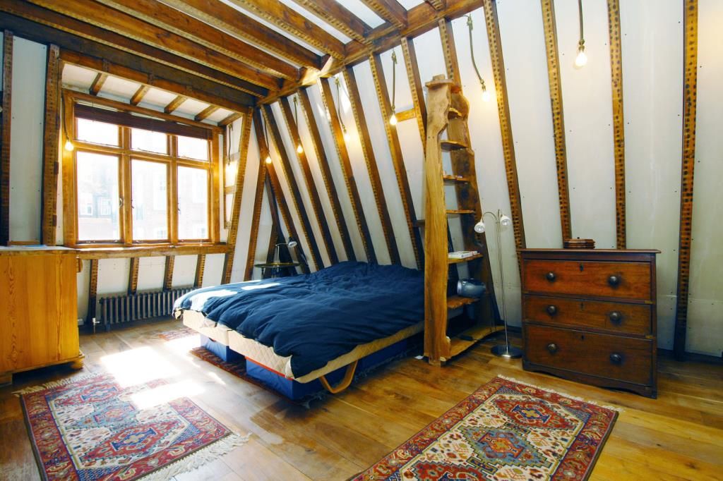 Property photo 3 of 8 Bedroom