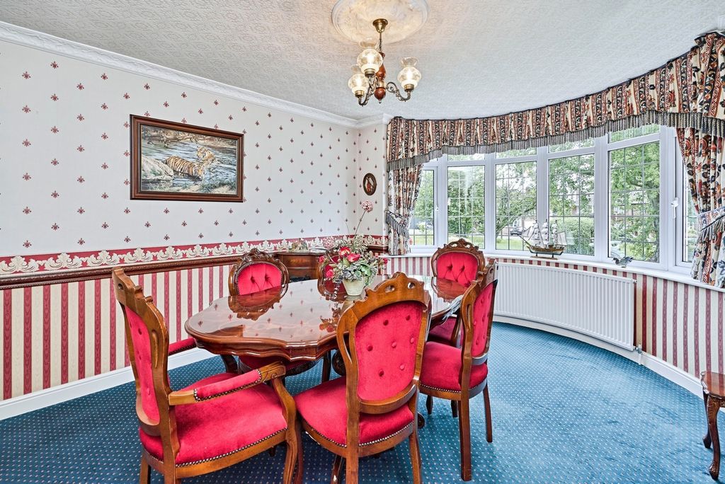 Property photo 3 of 26 Pbox-Img.Jpg