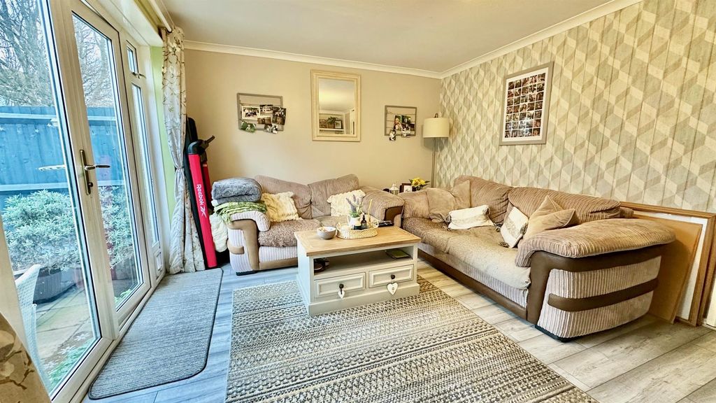 Property photo 3 of 23