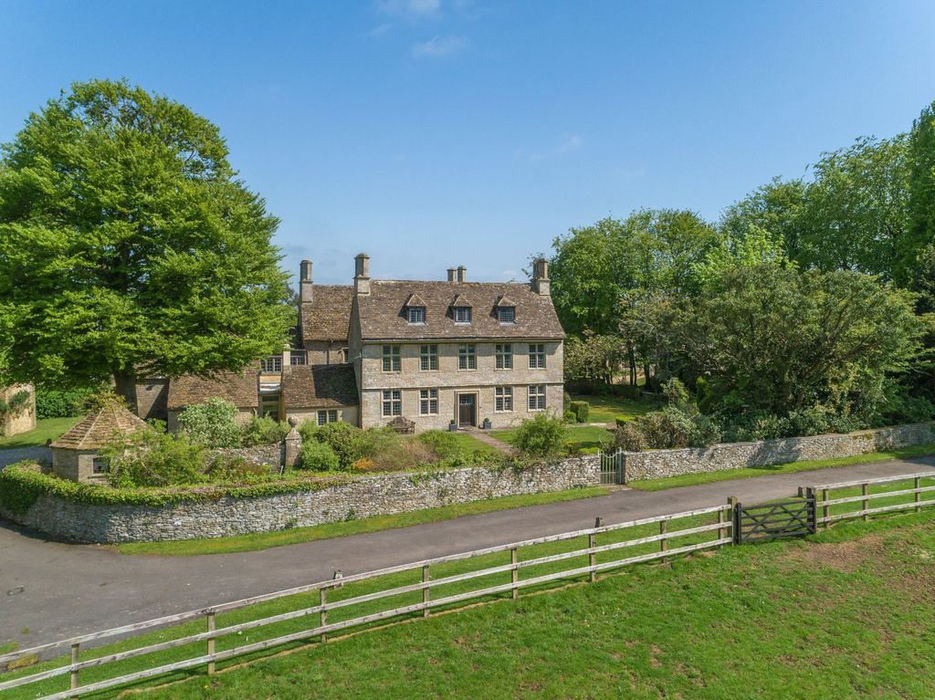 Property photo 1 of 23 Saddlewood Manor