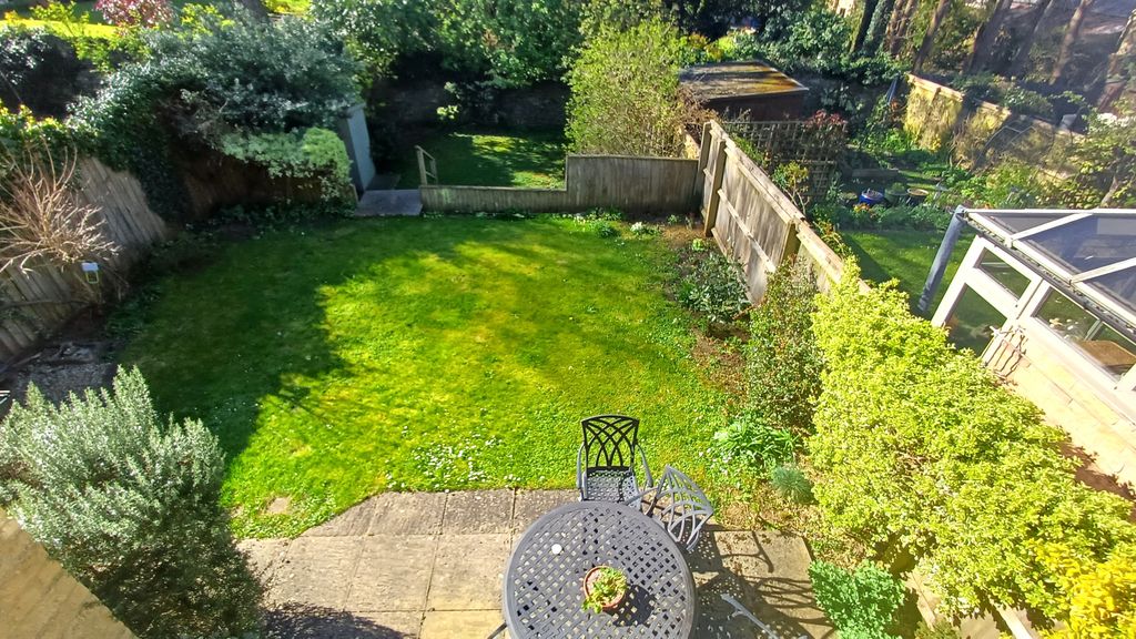 Property photo 3 of 20