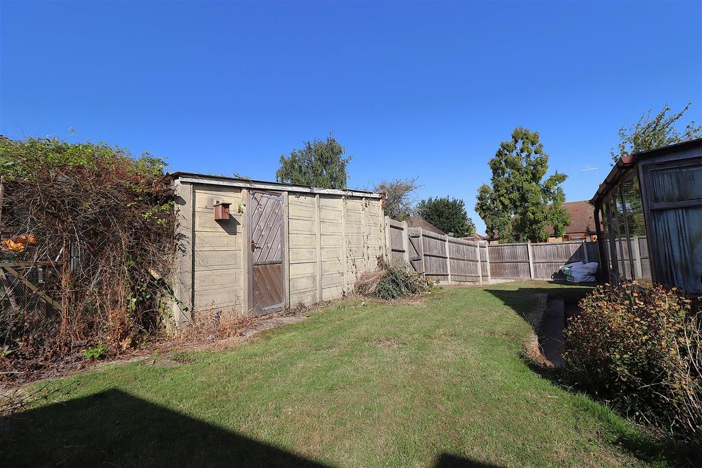 Property photo 2 of 15 Garden 1.Jpg