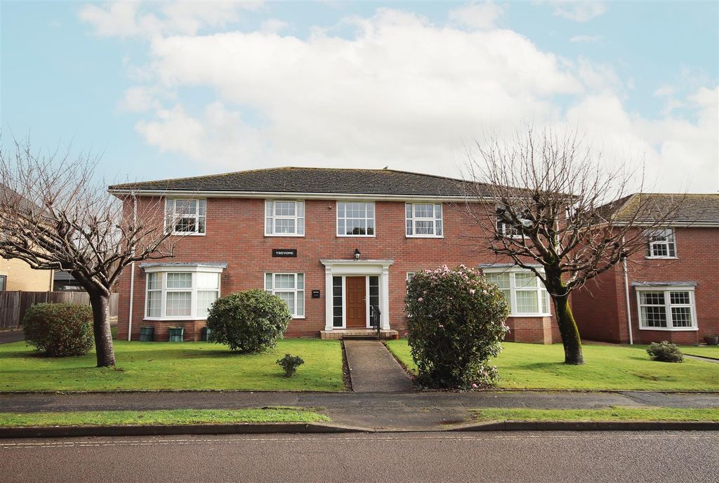 Property photo 1 of 9 Front.Jpg