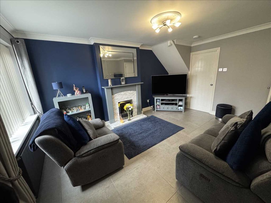 Property photo 2 of 9 Living Room